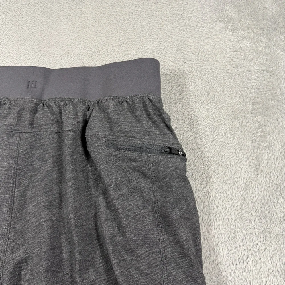 Lululemon THE Short Men Small‎ Grey Heathered Lined 9